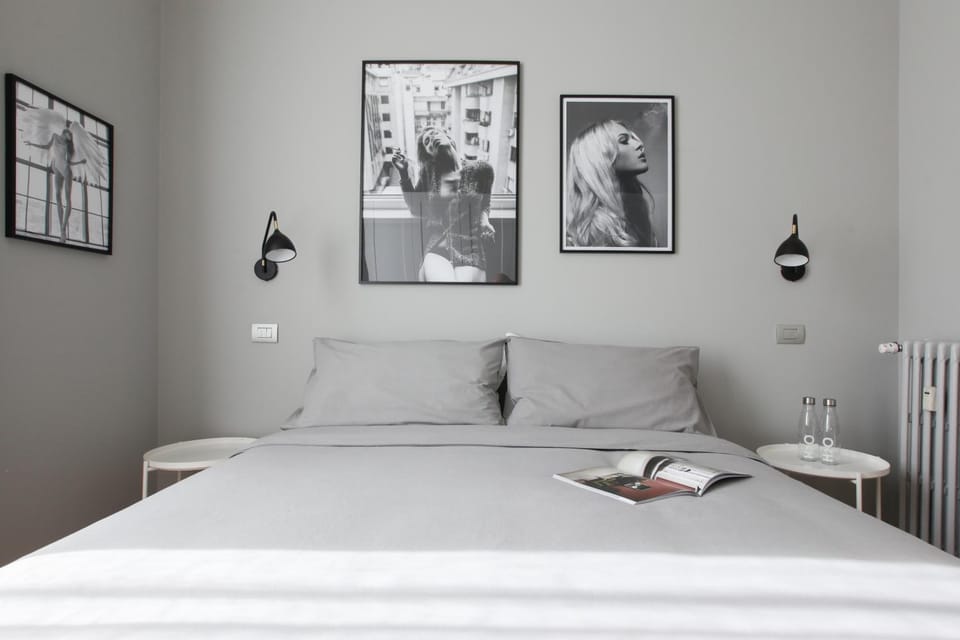 Bed, Photo of the whole room