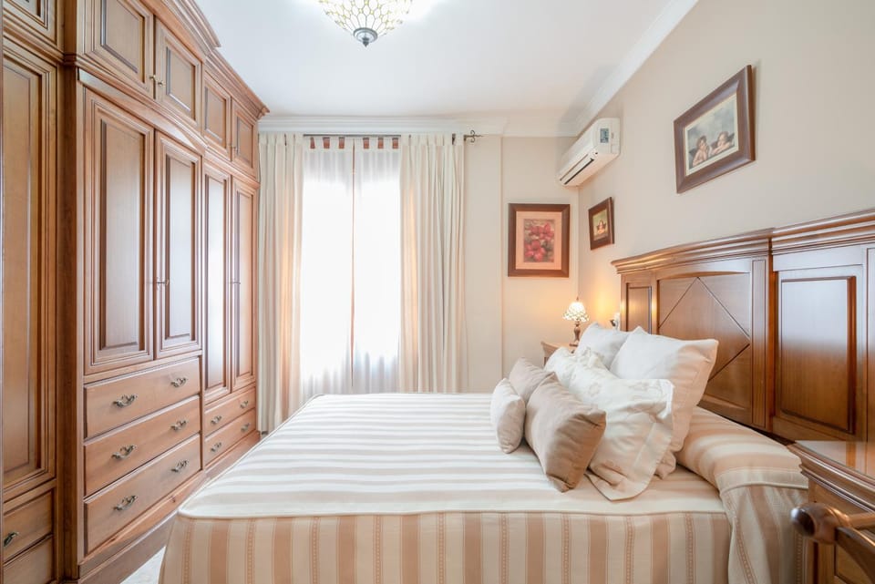 Living room, Bedroom