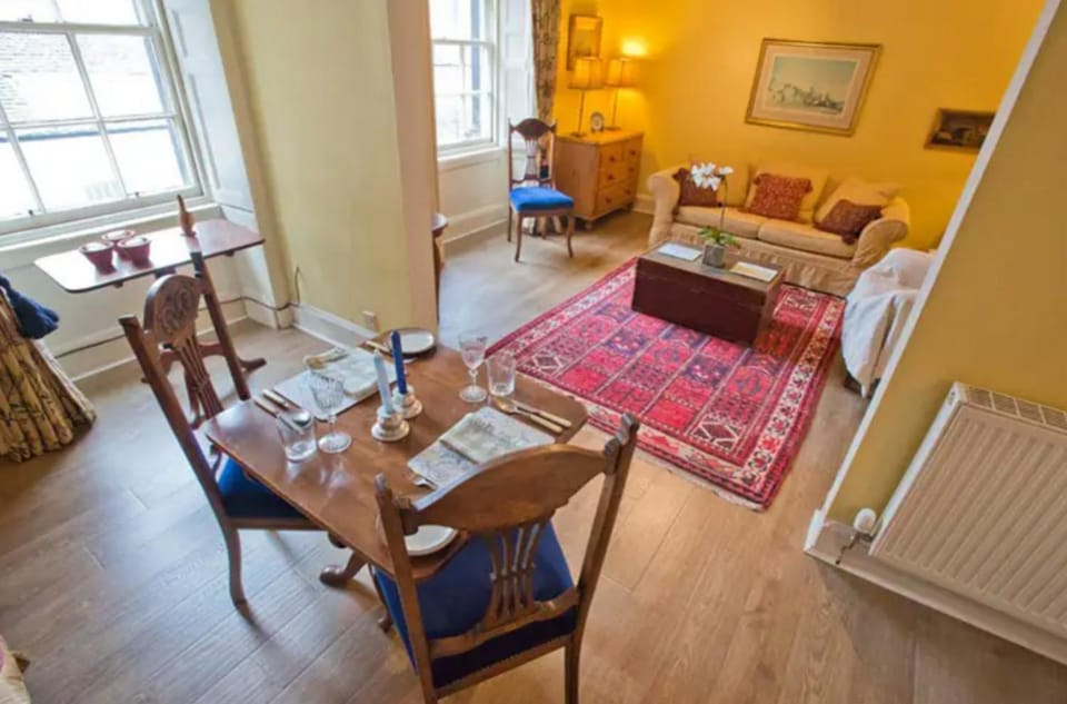 Thistle Street Apartment at Heart of the City Centre Apartment in Edinburgh