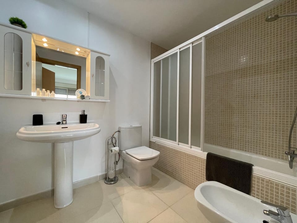 Bathroom, Bath