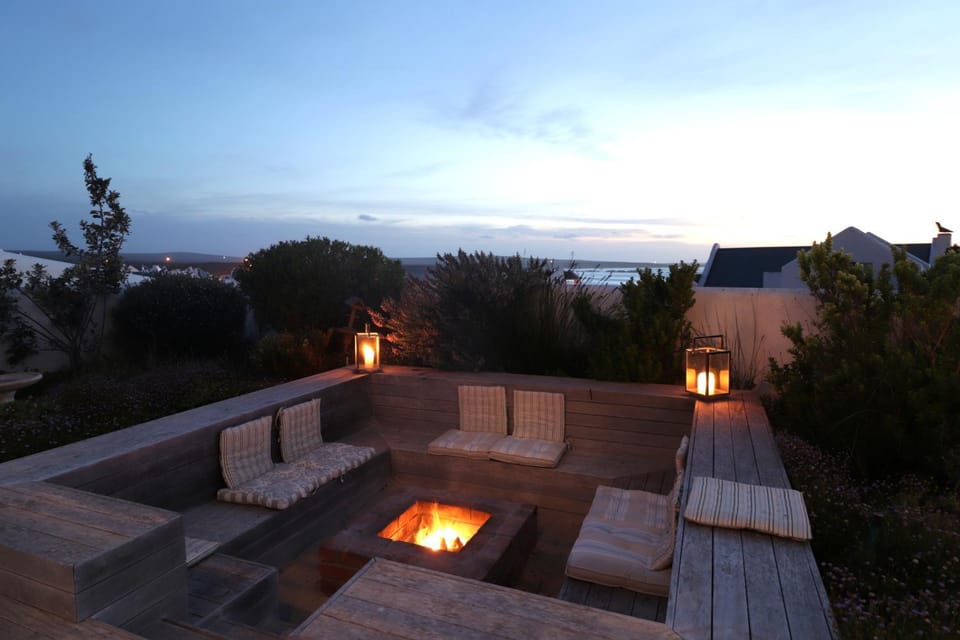 BBQ facilities, Garden, Decorative detail, Garden view, Sea view, Sunset
