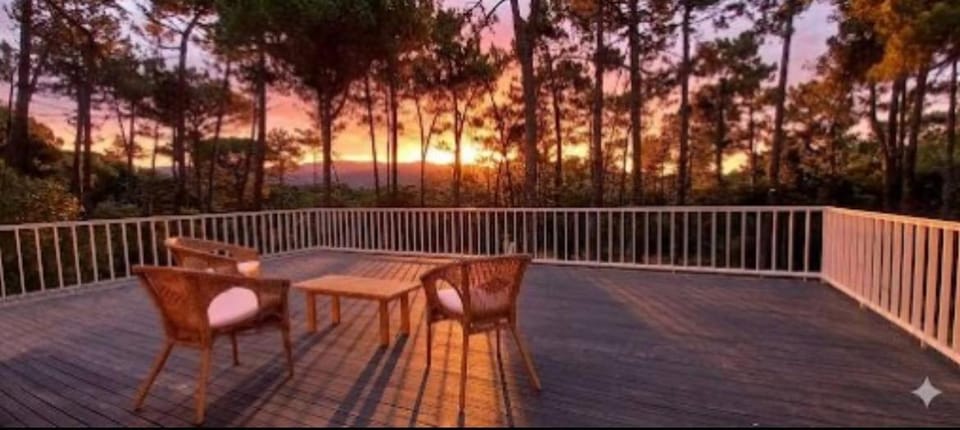 Natural landscape, View (from property/room), Balcony/Terrace, Sunset