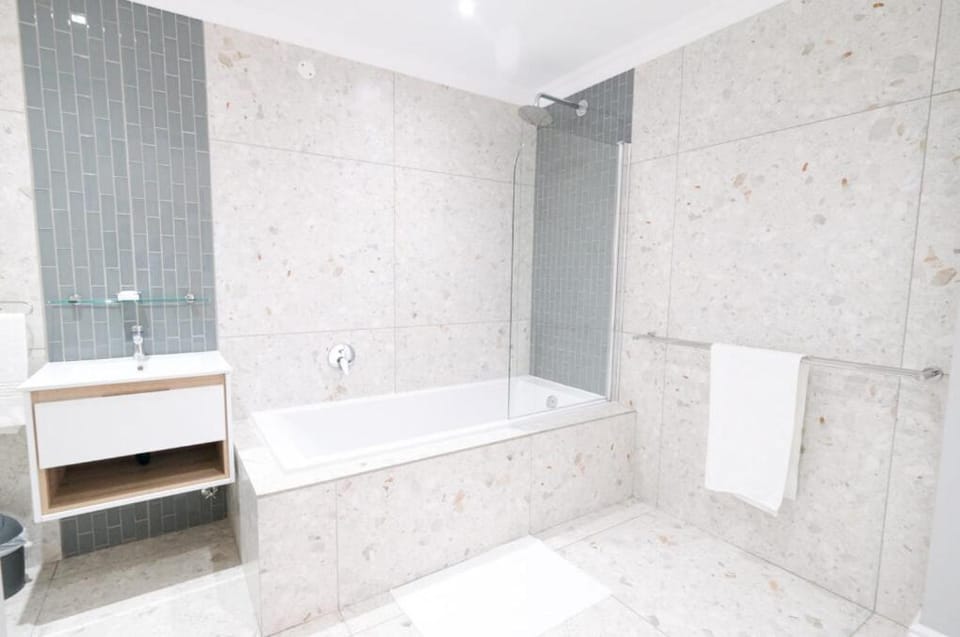Shower, Bathroom, Bath
