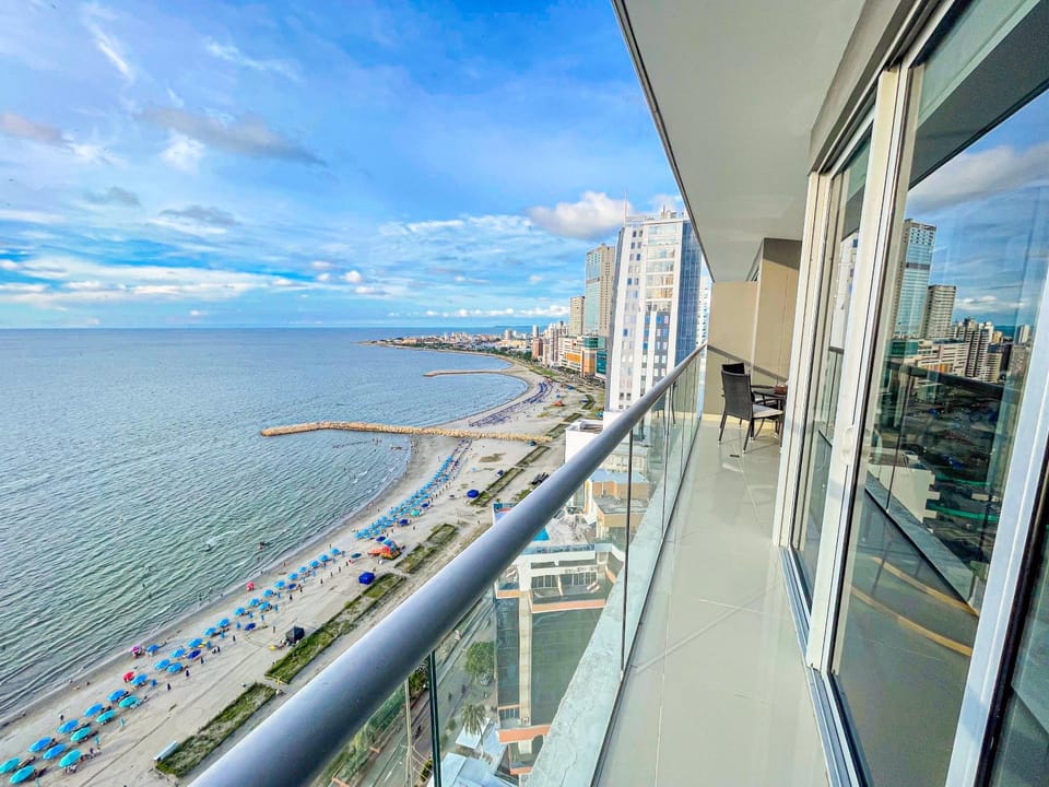 22nd flr Spectacular Seaview Morros City Bocagrande Apartment in Cartagena