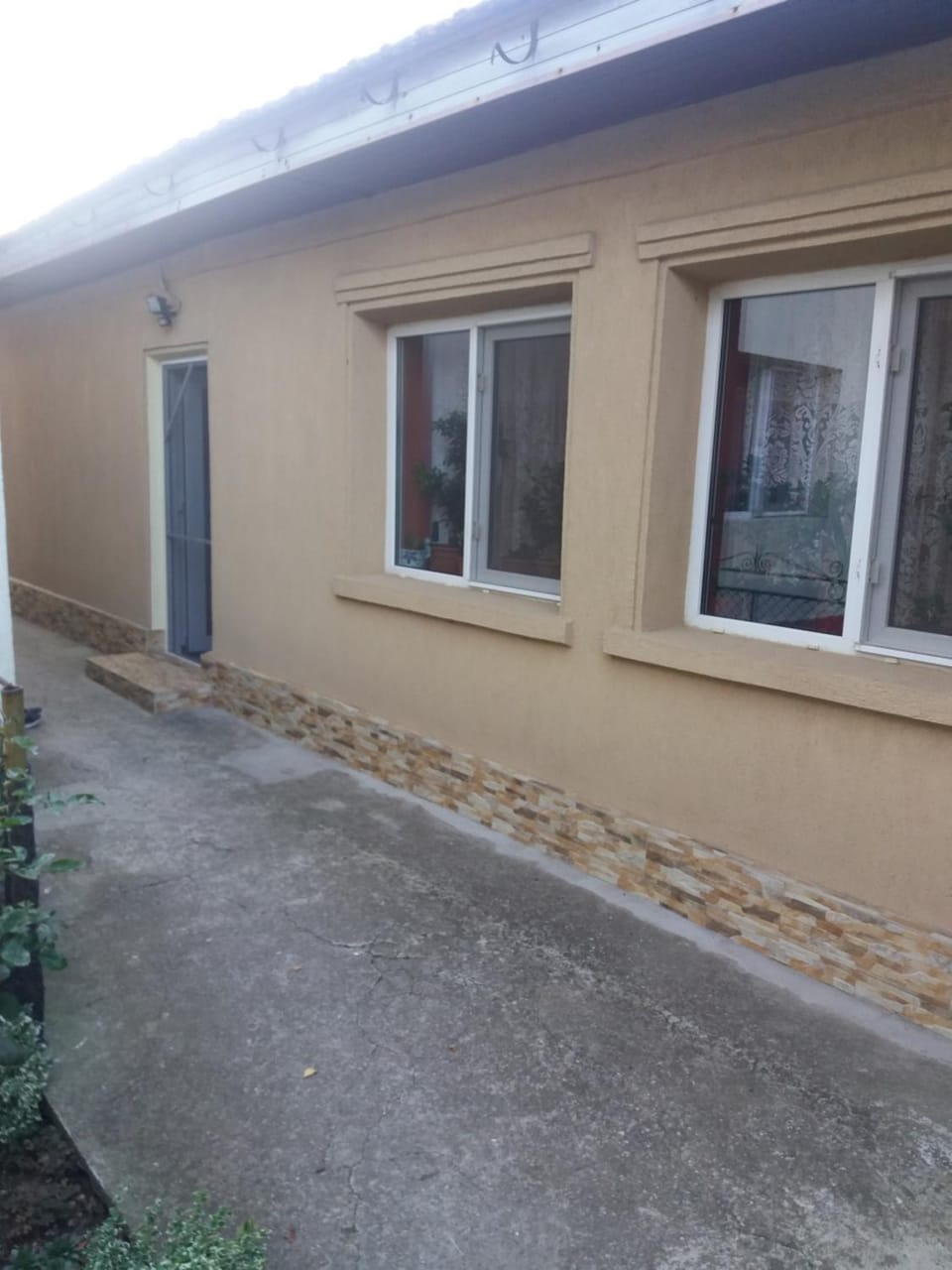 Property building, Day