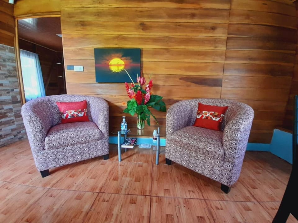 Cabaña Rural Ave del Paraíso House in Alajuela Province