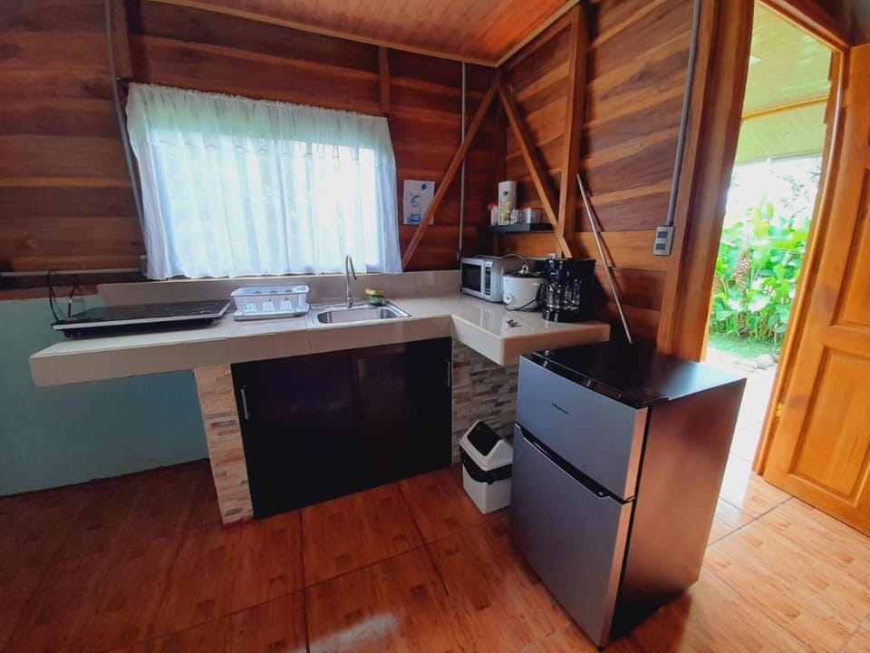 Cabaña Rural Ave del Paraíso House in Alajuela Province