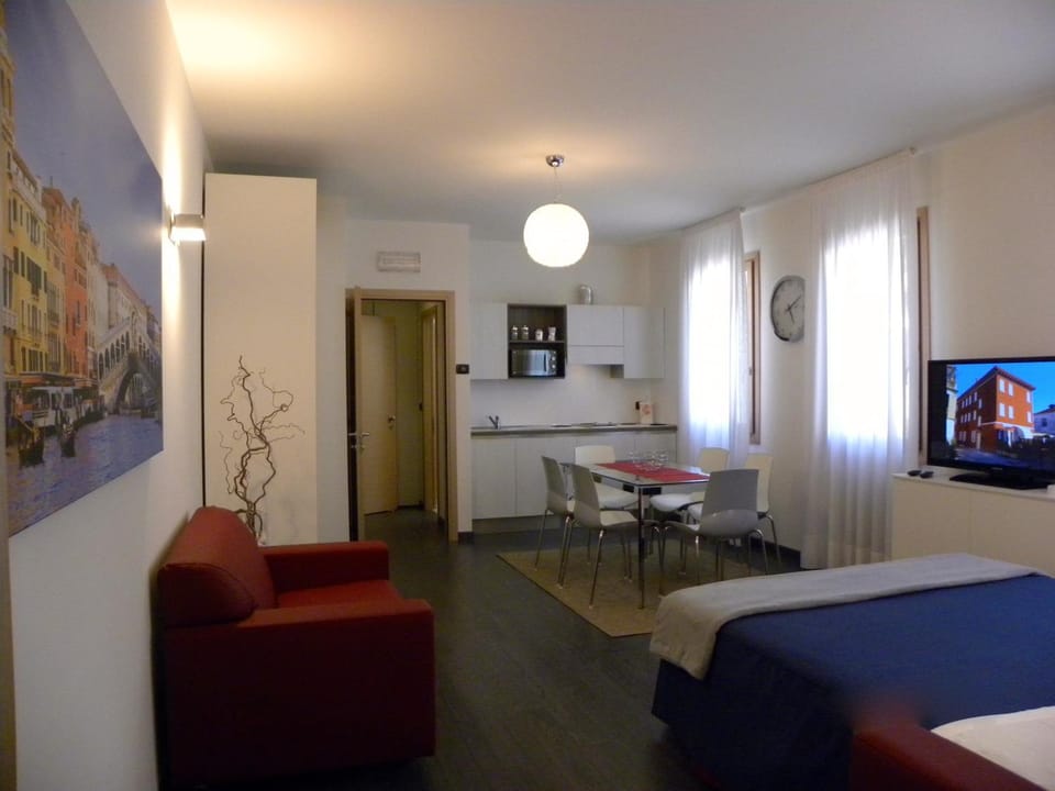 Bed, Living room