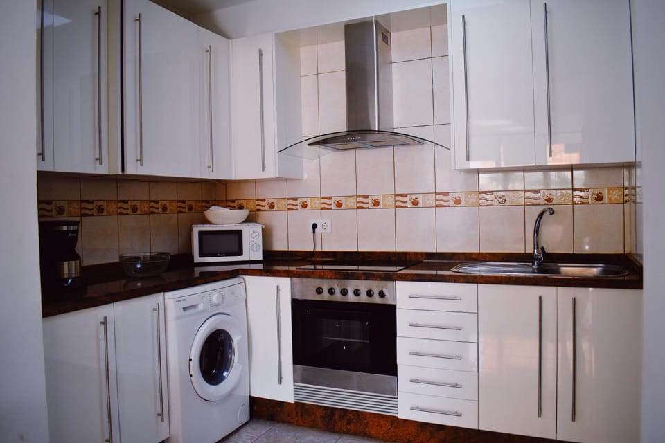 Kitchen or kitchenette, kitchen