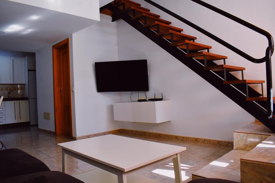 Living room, Lounge or bar
