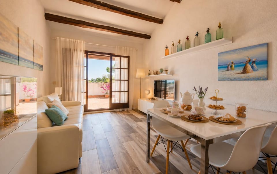 Casa Blanca 34 – Piscina y Playa Privada Wifi House in Selva