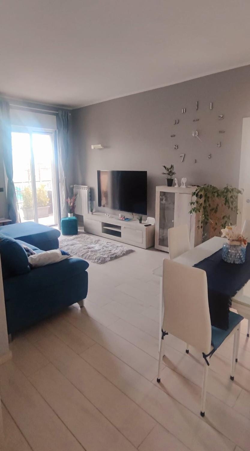 Communal lounge/ TV room, TV and multimedia, Living room, Evening entertainment
