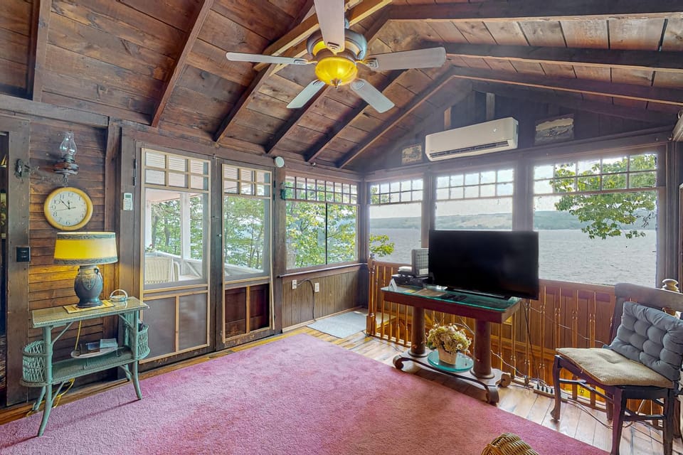 Belle's Buttercup House in Seneca Lake