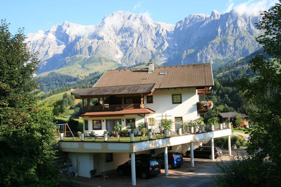 Property building, Facade/entrance, Mountain view