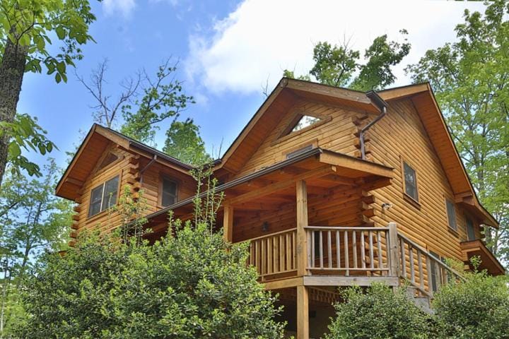 Hidden Mountain Chalet in Pigeon Forge