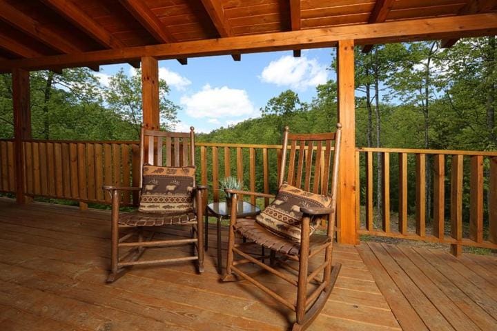 Wilderness Mountain Chalet in Pigeon Forge