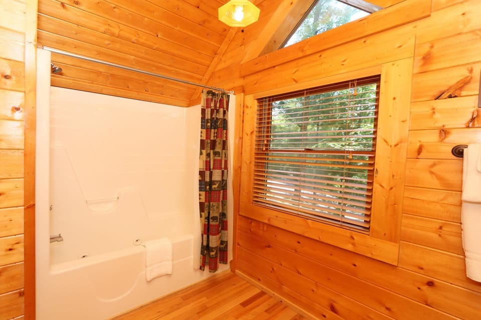 Picture Perfect Chalet in Pigeon Forge