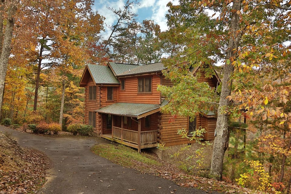 Unto These Hills Chalet in Pigeon Forge