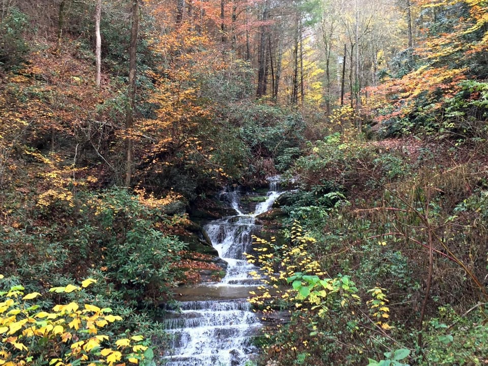 Lodge Between the Streams House in Pigeon Forge
