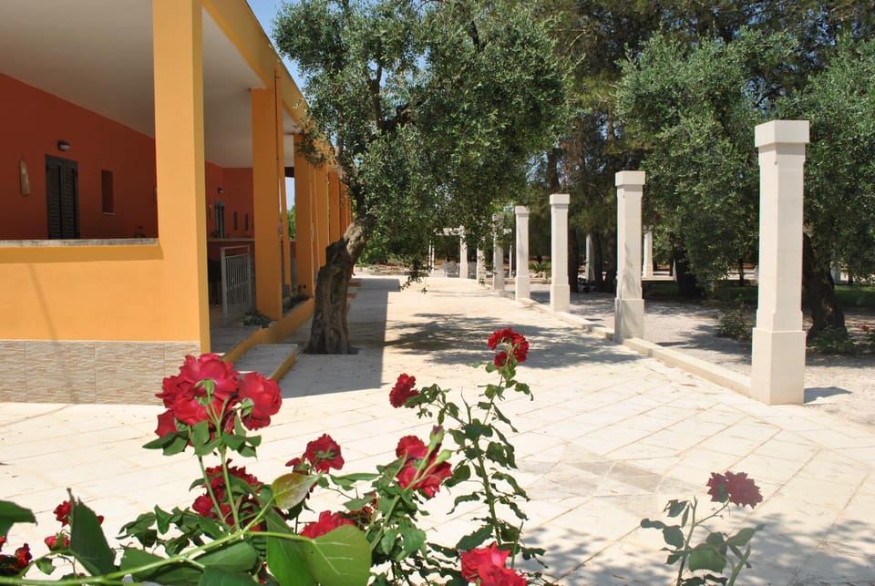 Tenuta La Spezia Apartment hotel in Apulia