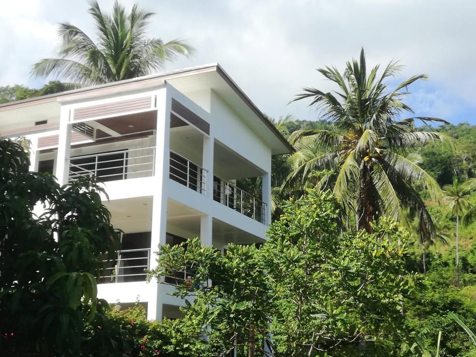 Property building, Garden view, Mountain view, Pool view