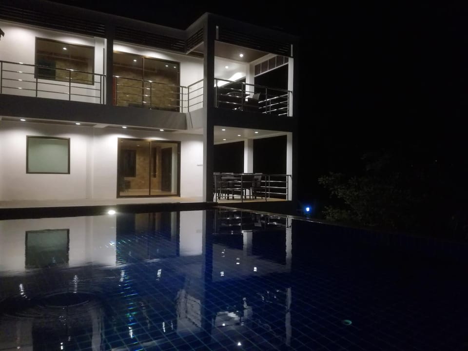 Property building, Garden view, Mountain view, Pool view, Swimming pool, Swimming pool