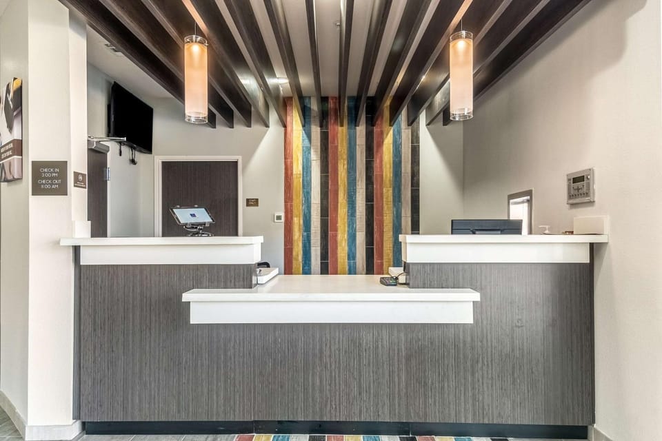 Lobby or reception, On site