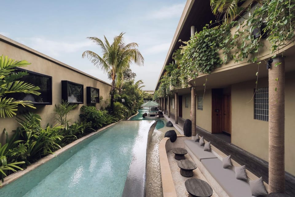 Swimming pool