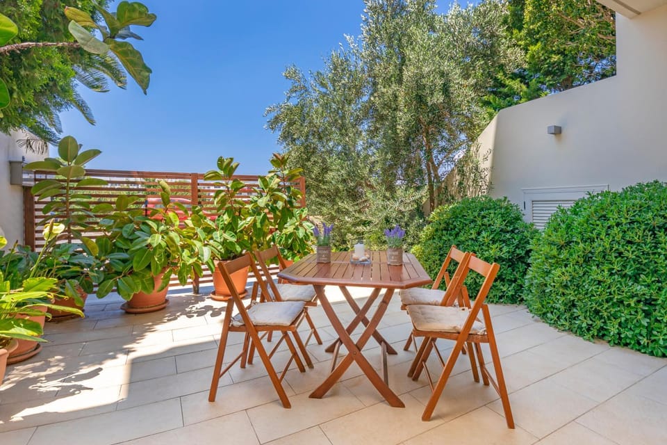 Patio, Patio, Garden, Garden, Garden view, Street view, Street view, Inner courtyard view