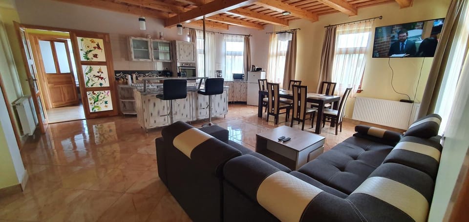 Elringat-lak Apartmanház Apartment hotel in Slovakia