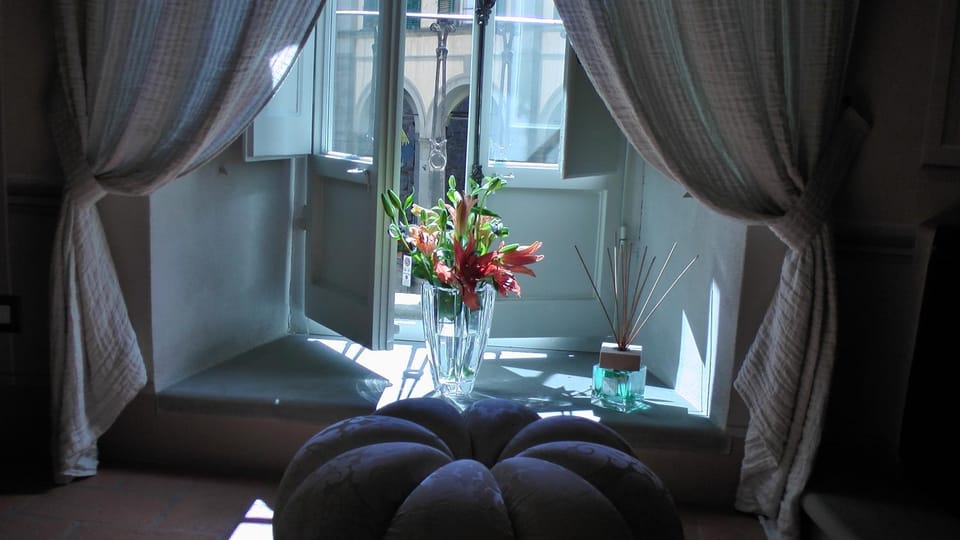 Decorative detail, Landmark view