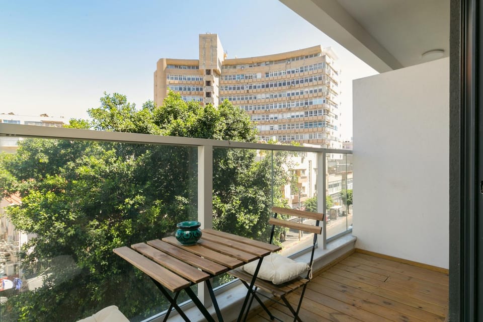 Design 2BDR in New Building Near Bograshov Beach Apartment in Tel Aviv-Yafo