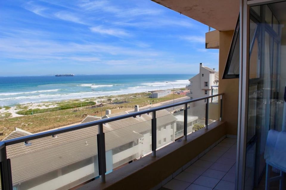 View (from property/room), Balcony/Terrace, Beach, Sea view