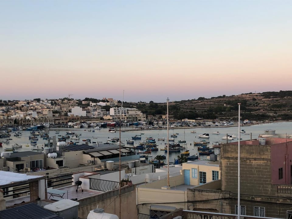 Neighbourhood, Natural landscape, Beach, On site