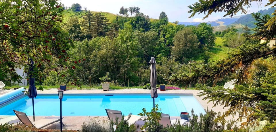 Day, Natural landscape, Garden, Garden view, Mountain view, Pool view, Swimming pool, sunbed