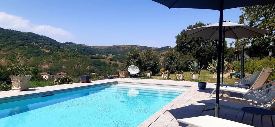 Patio, Day, Natural landscape, Mountain view, Pool view, Swimming pool, sunbed