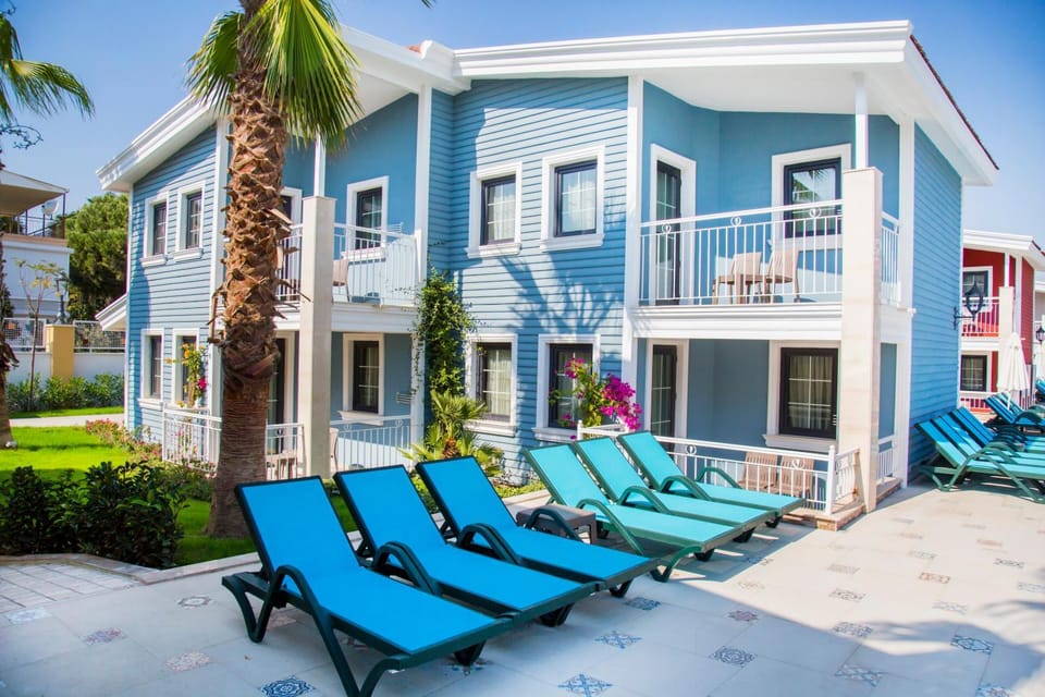 Property building, Balcony/Terrace