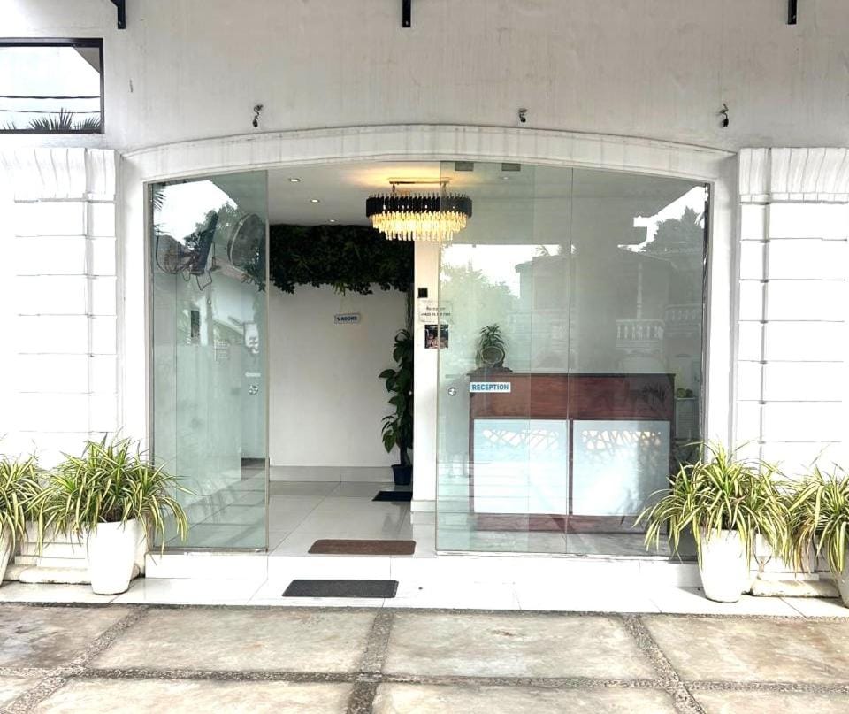 MercuryFM 101- Mercury Inn - Jaffna Bed and Breakfast in Sri Lanka