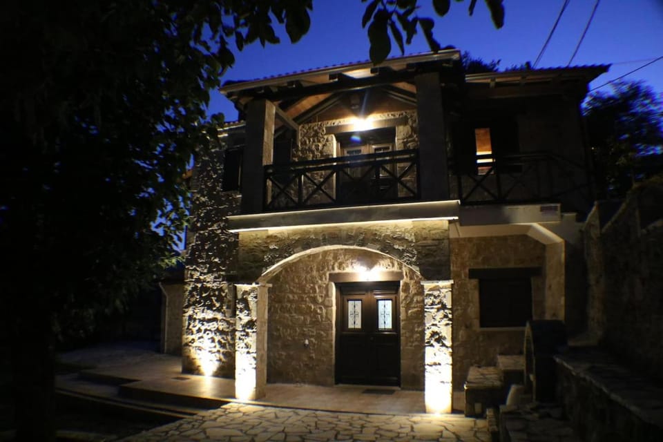 Property building, Facade/entrance, Night