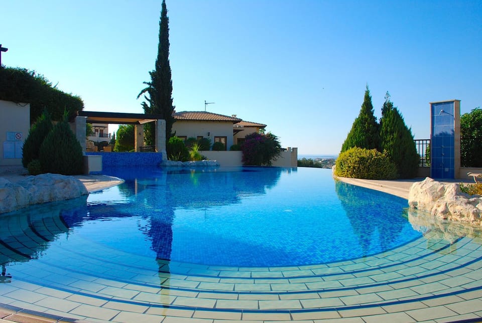 Swimming pool, Swimming pool
