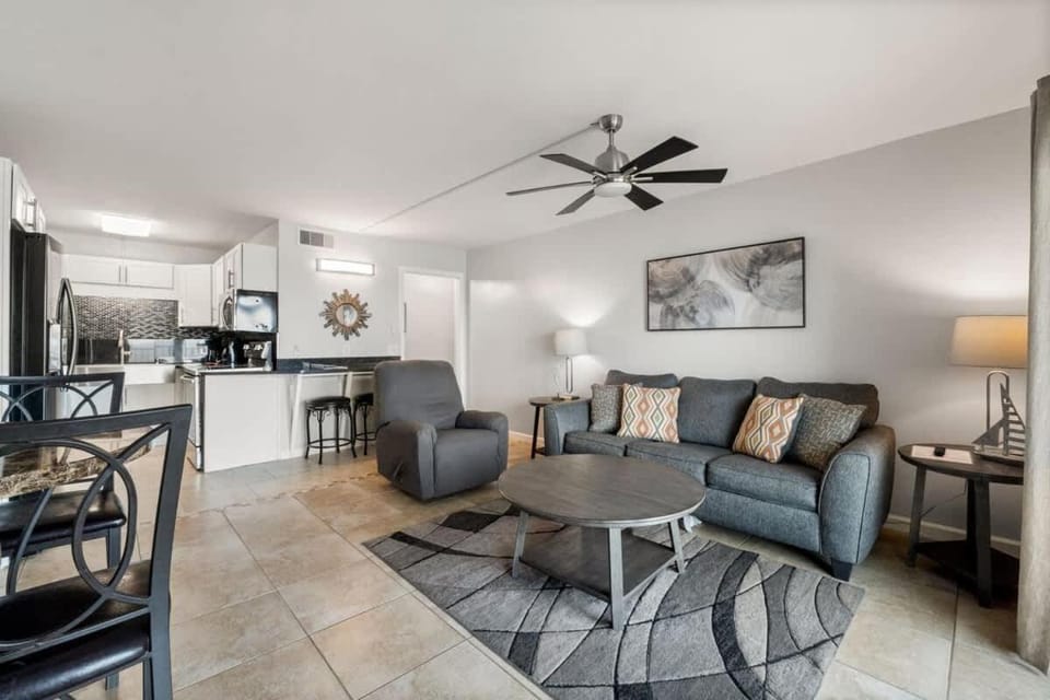 The Summit 620 House in Upper Grand Lagoon
