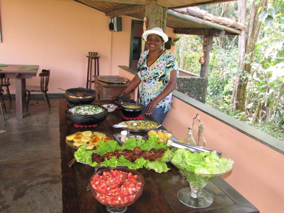 Staff, Restaurant/places to eat, Meals, Lunch