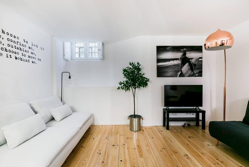 Communal lounge/ TV room, Living room