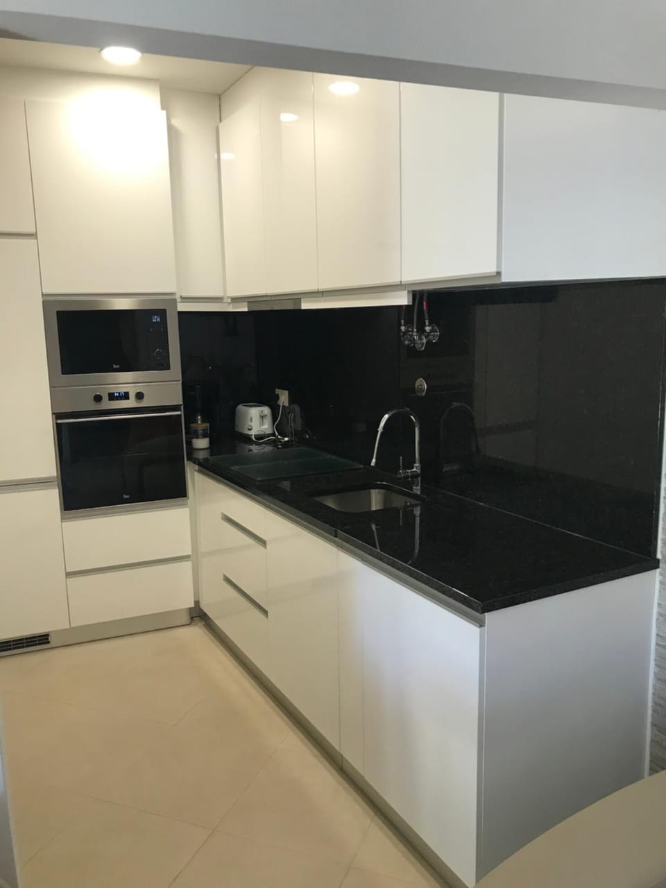 Kitchen or kitchenette, Communal kitchen