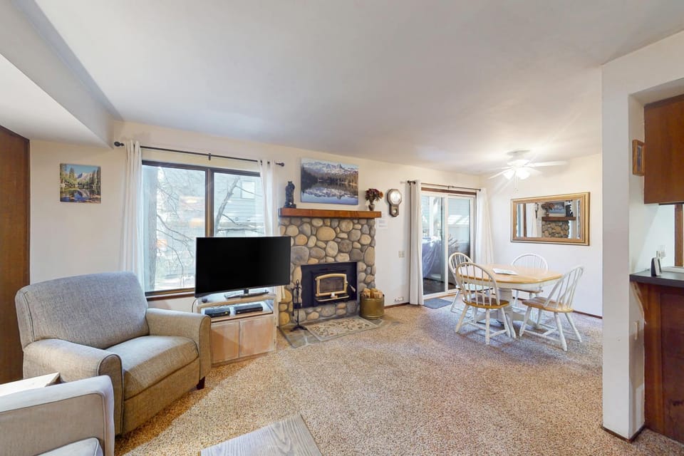 Horizons 4 143 Apartment in Mammoth Lakes