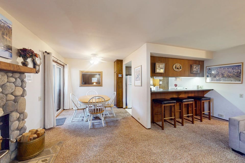 Horizons 4 143 Apartment in Mammoth Lakes