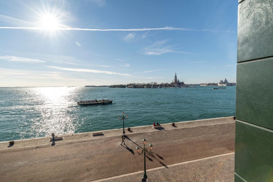 View (from property/room), City view, Landmark view, Sea view, Sea view