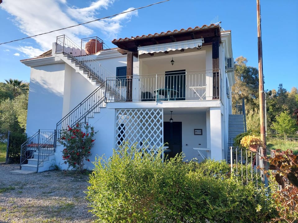 Property building, Garden, Balcony/Terrace, Balcony/Terrace, Garden view