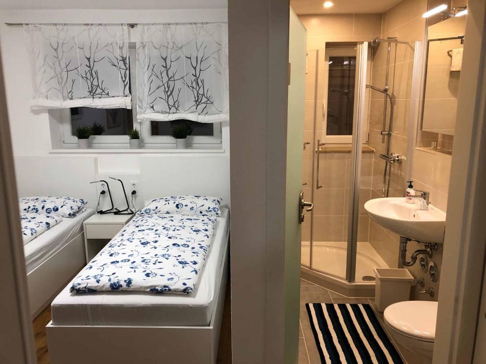 Bed, Bathroom
