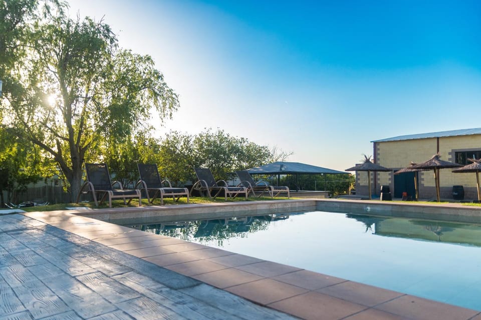Swimming pool